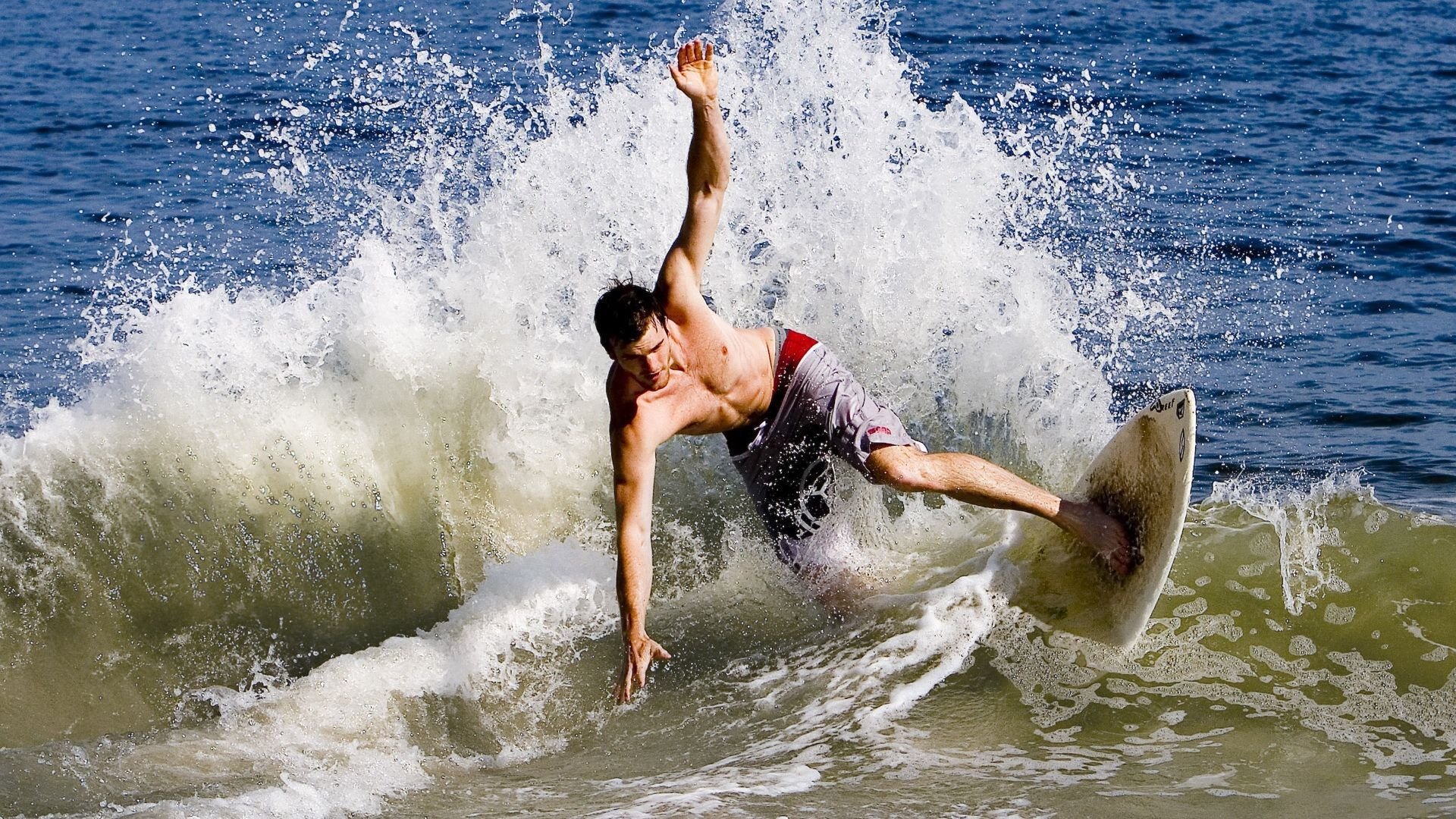 开云·体育官网-波兰队国际乒联混合团体世界杯的表现解读：如何通过战术突破强队  第1张