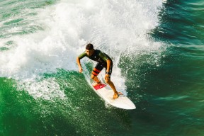 开yun官网-科隆高压逼抢改变比赛走势，科隆 2021